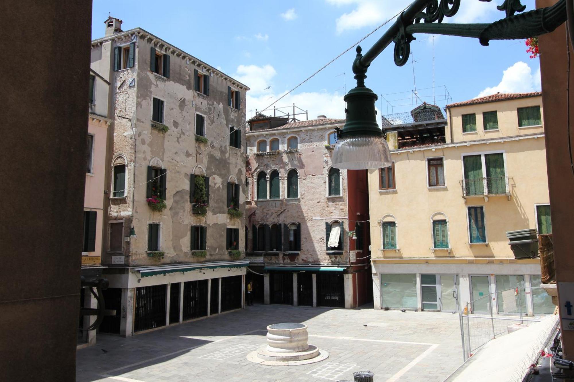 Rialto Market Apartament *