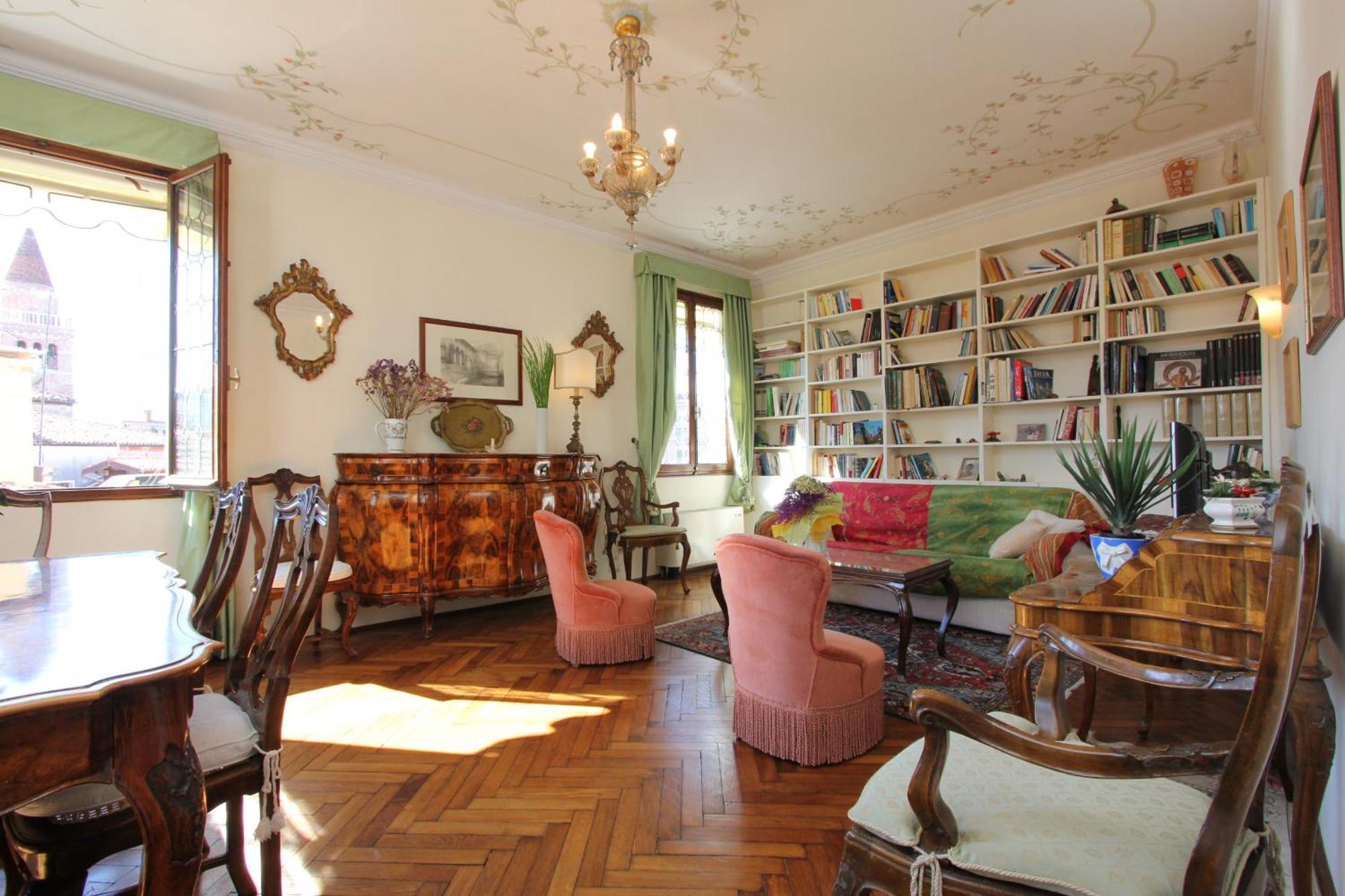 Rialto Market Apartment *
