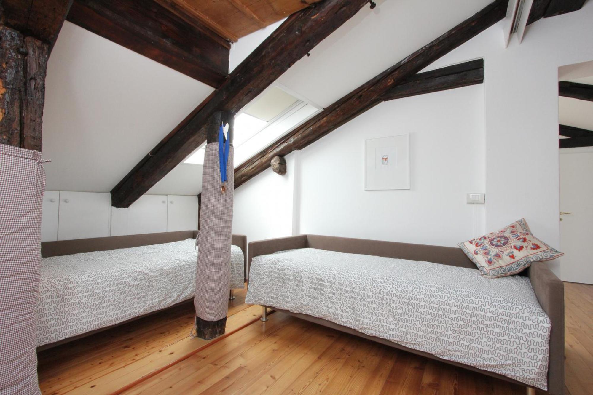 Rialto Market Apartment Venice