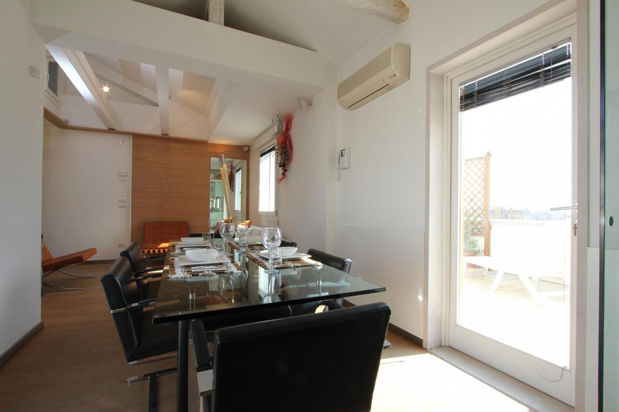 Rialto Market Apartment Venice